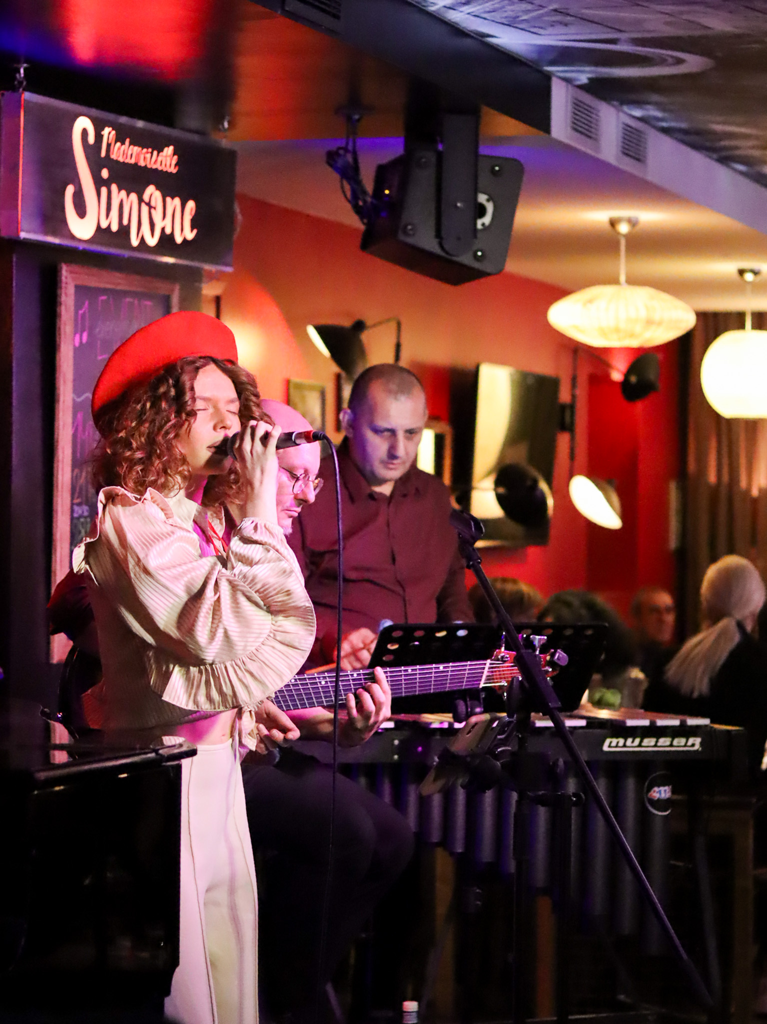 Simone carrousel 4
